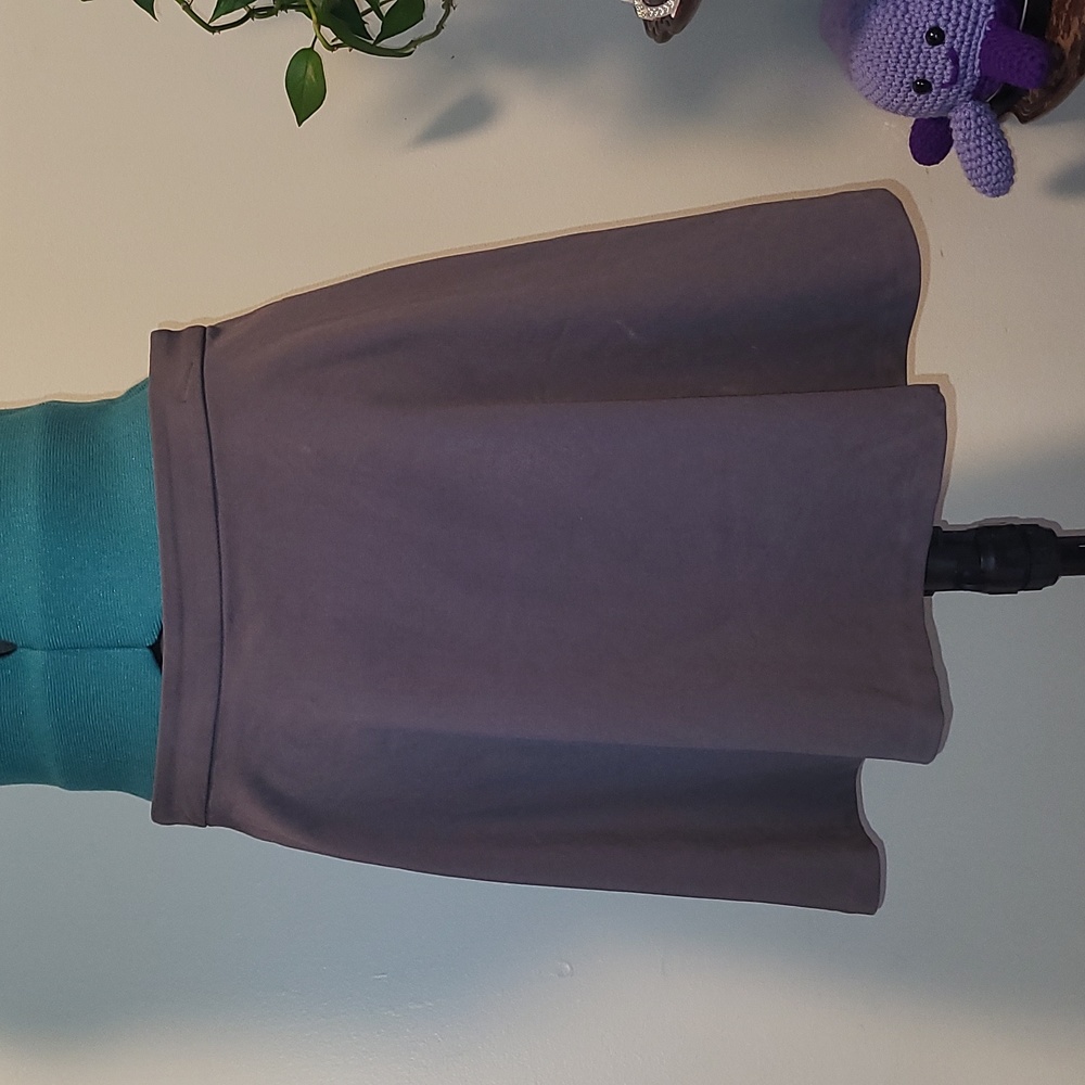 Forever 21 large gray skirt